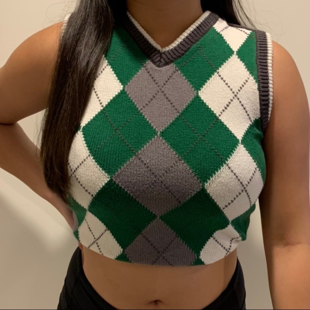 green and grey argyle knitted sweater vest